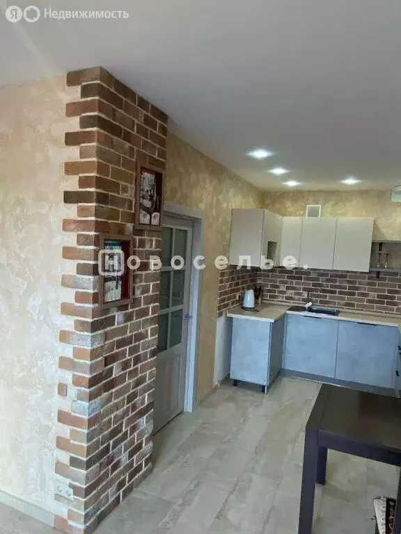 3-комнатная квартира: Рязань, улица Чкалова, 18 (81 м) - Фото 1