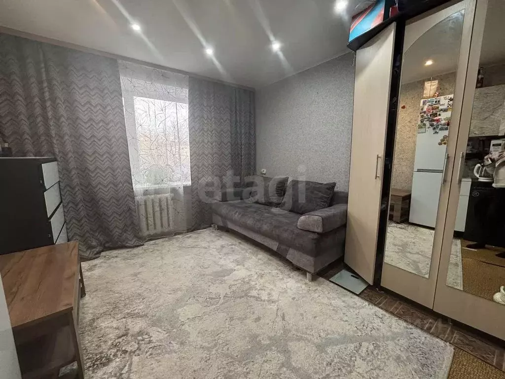 Комната Тюменская область, Тюмень ул. Котовского, 13 (13.5 м) - Фото 1