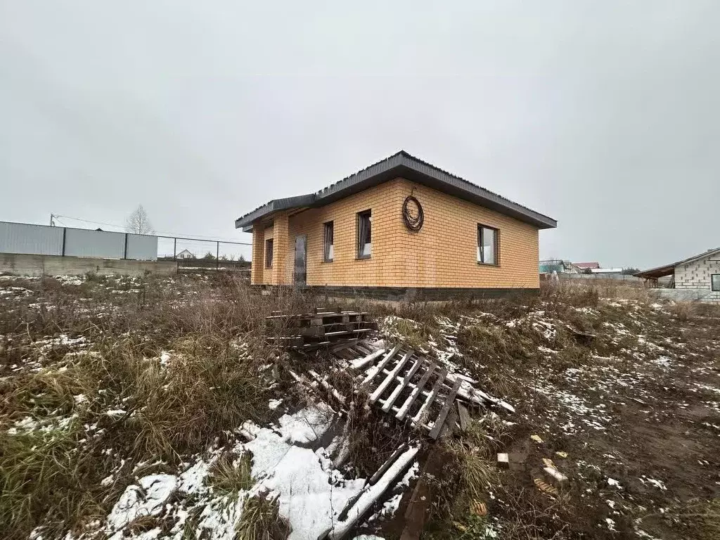 Дом в Башкортостан, Иглинский район, Акбердинский сельсовет, с. ... - Фото 2