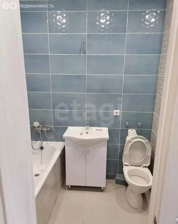 1-комнатная квартира: Энгельс, Казарменный переулок, 13Б (42 м) - Фото 1