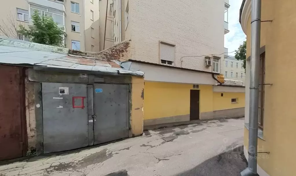 Гараж в Москва Малый Трехсвятительский пер., 3С5 (12 м) - Фото 1