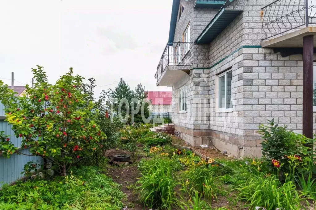 Коттедж в Омская область, Кормиловка рп ул. Энтузиастов, 19 (280 м) - Фото 1