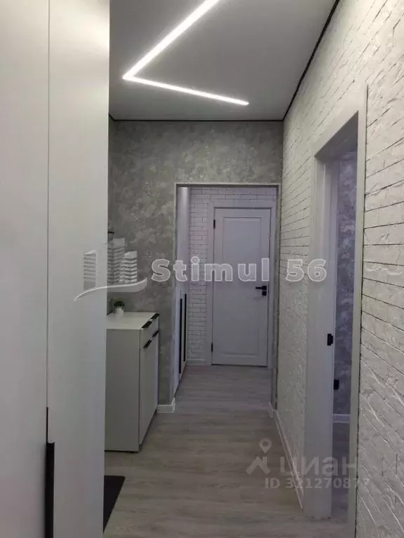 2-к кв. Оренбургская область, Оренбург ул. Фронтовиков, 10/4 (59.25 м) - Фото 1