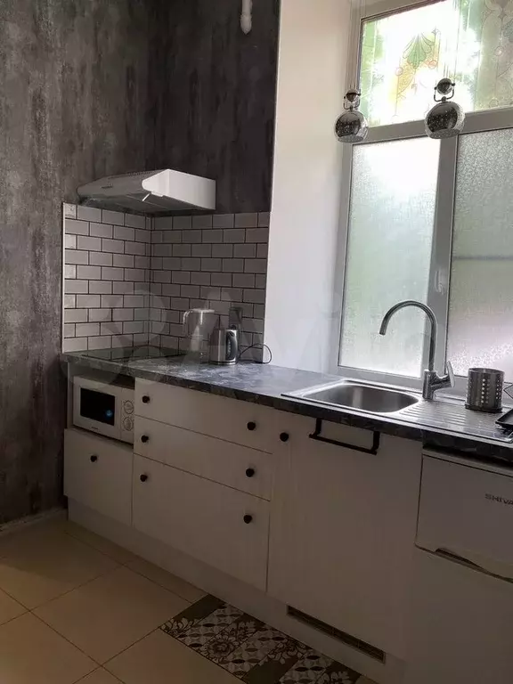 1-к. квартира, 29 м, 1/6 эт. - Фото 1