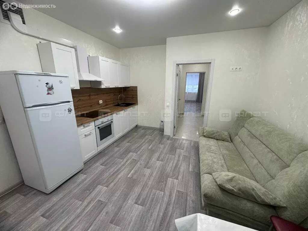 1-комнатная квартира: Казань, улица Зур Урам, 1К (42.1 м) - Фото 2