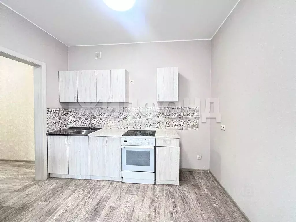 3-к кв. Алтайский край, Барнаул ул. Имени В.Т. Христенко, 15 (61.6 м) - Фото 1