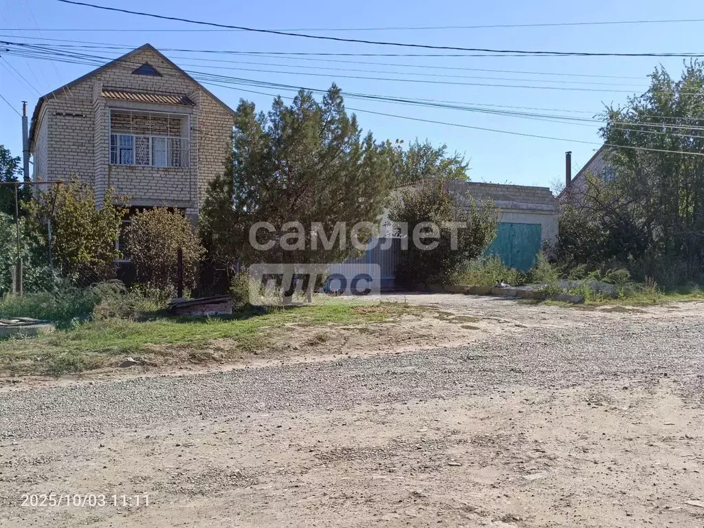 Дом в Калмыкия, Элиста ул. Халхин Гол (123 м) - Фото 0