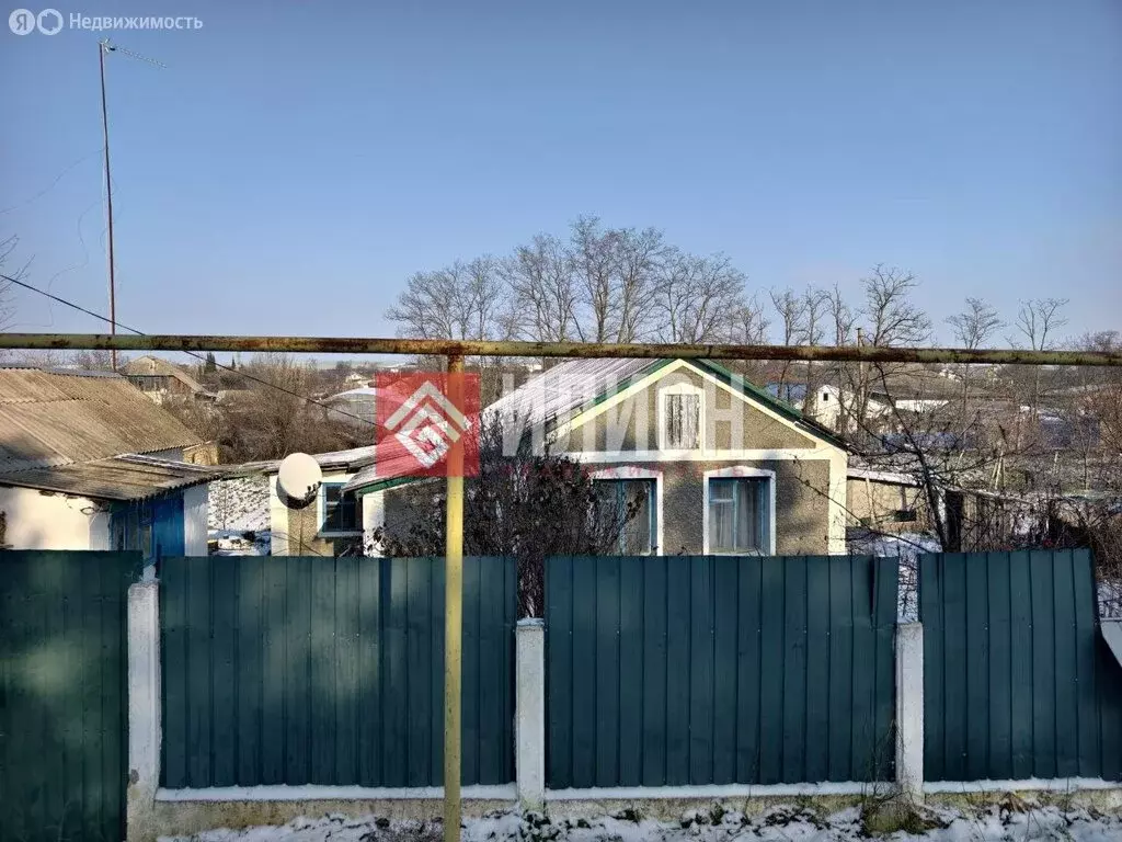 Дом в Угловое, улица Комарова, 9 (72 м) - Фото 1