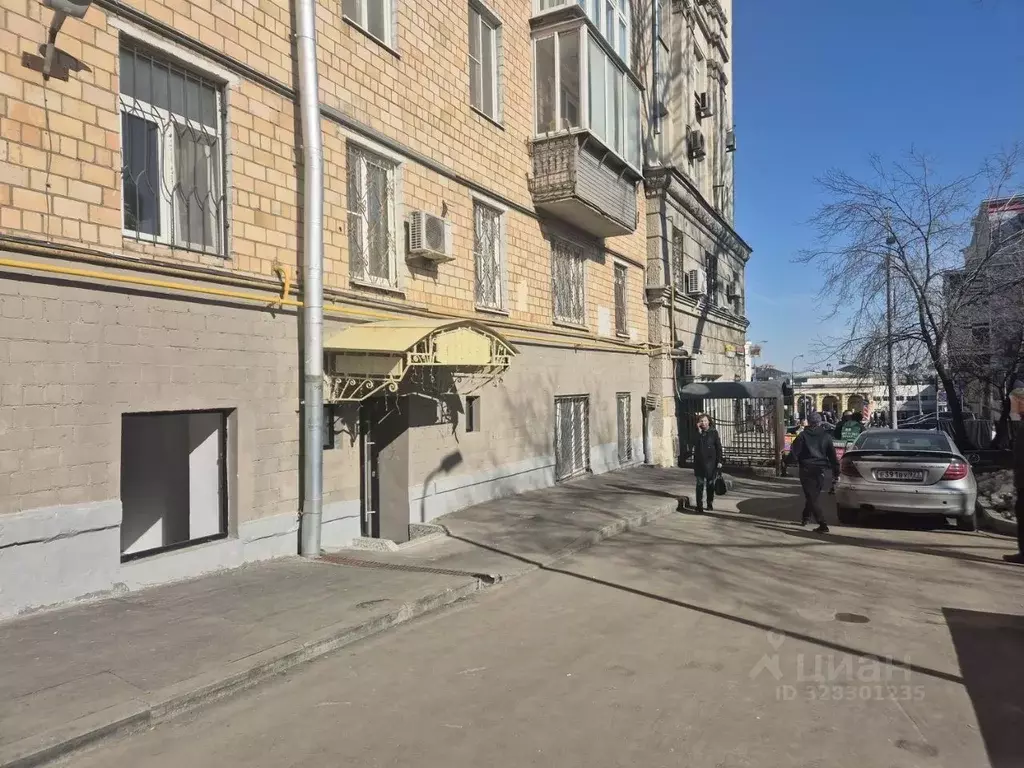 Помещение свободного назначения в Москва ул. Земляной Вал, 24/30С1 (38 ... - Фото 1