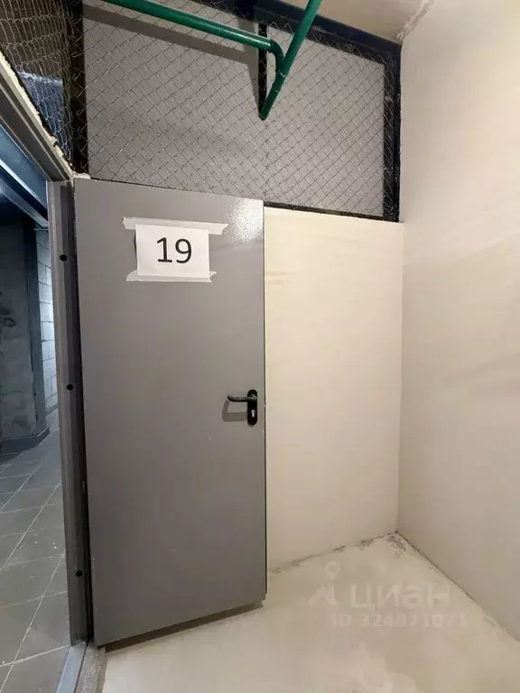 Гараж в Москва Сосенское поселение, просп. Куприна, 1к1 (4 м) - Фото 2