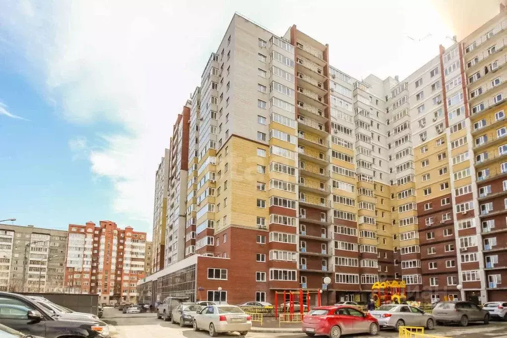 2-к кв. Тюменская область, Тюмень ул. Салтыкова-Щедрина, 58/2 (67.8 м) - Фото 1