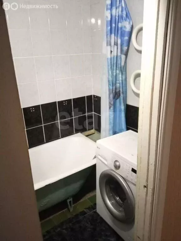 3-комнатная квартира: Барнаул, улица Малахова, 128 (63.4 м) - Фото 2