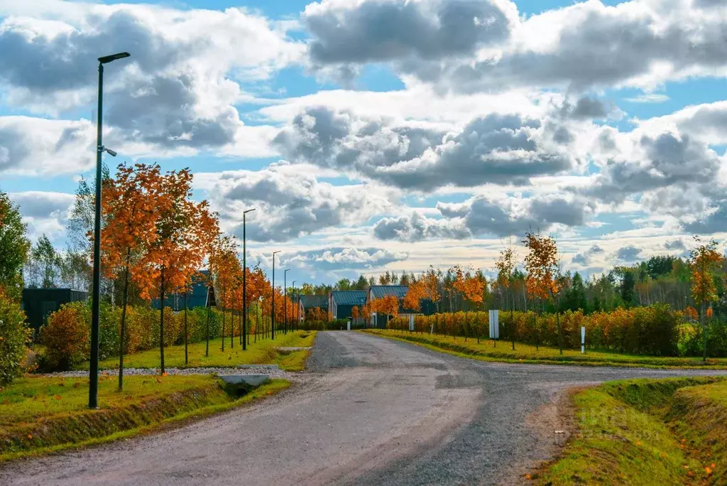 Участок в Московская область, Серпухов городской округ, д. ... - Фото 1