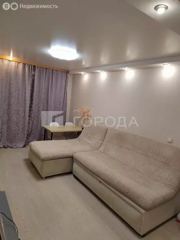 3-комнатная квартира: Новосибирск, улица Блюхера, 5 (57 м) - Фото 0