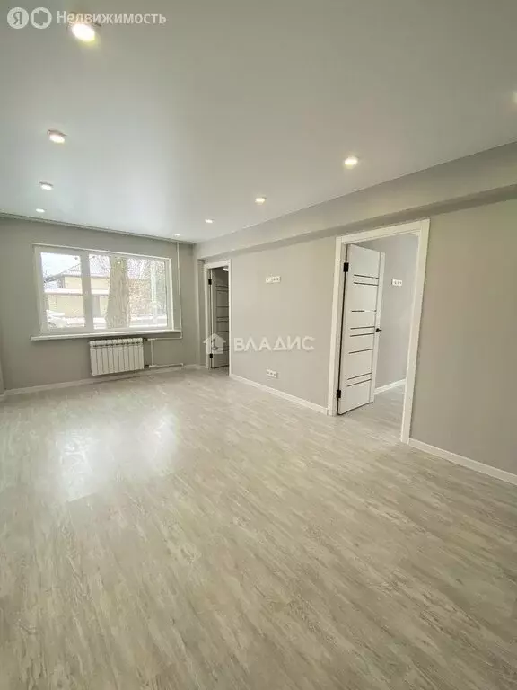 3-комнатная квартира: Волгоград, микрорайон Жилгородок, Кутузовская ... - Фото 2