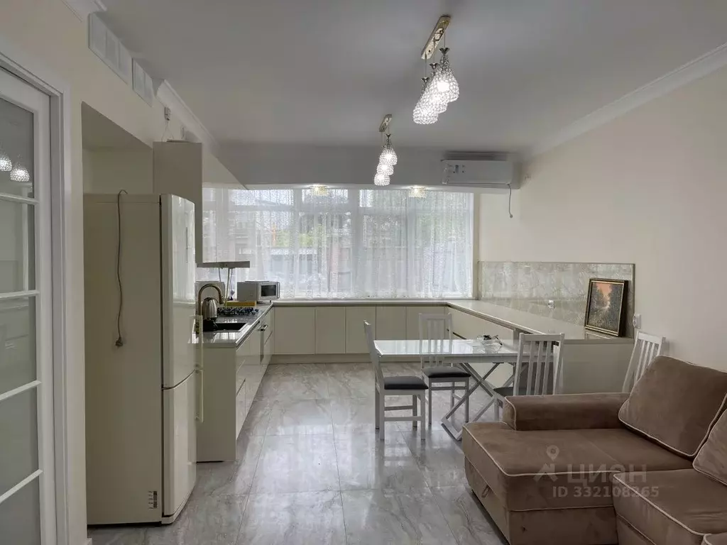 Дом в Севастополь ул. Горького, 17 (140 м) - Фото 1