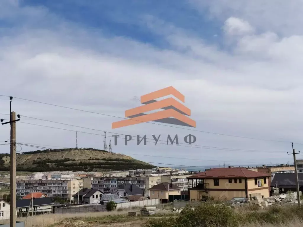 Участок в Крым, Феодосия ул. Кефе (6.12 сот.) - Фото 1