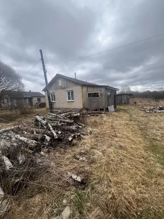 Дом в Новгородская область, Батецкий муниципальный округ, д. ... - Фото 1