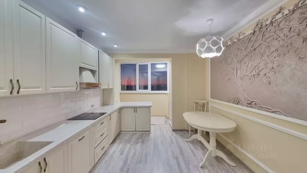 Свободной планировки кв. Ханты-Мансийский АО, Сургут Университетская ... - Фото 1