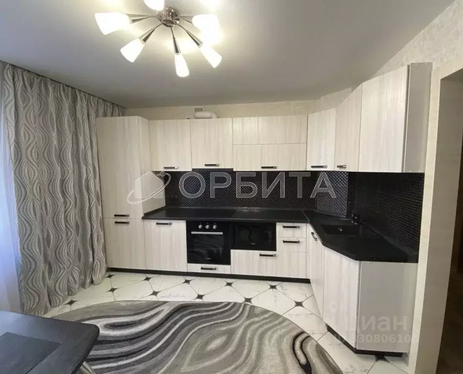 3-к кв. Тюменская область, Тюмень Кремлевская ул., 102 (106.0 м) - Фото 1