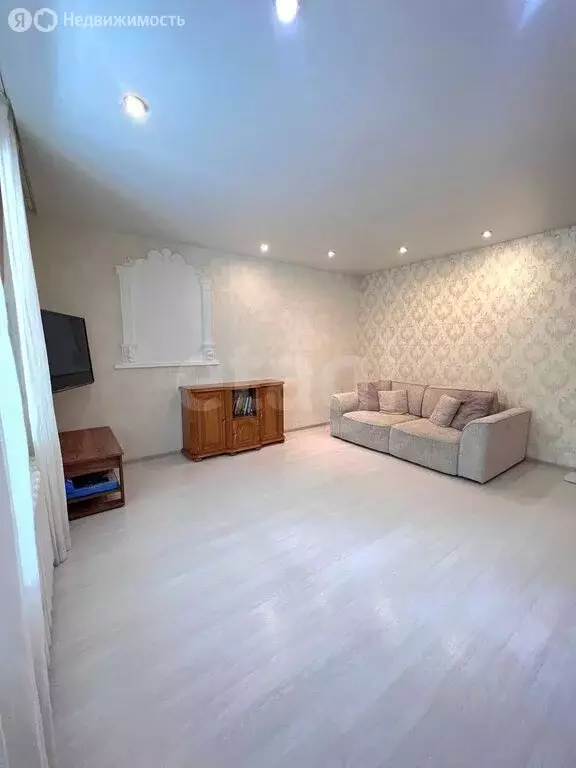 3-комнатная квартира: посёлок городского типа Медведево, Полевая ... - Фото 2