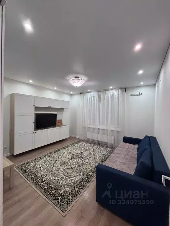 2-к кв. Татарстан, Казань ул. Азата Аббасова, 13 (66.0 м) - Фото 0