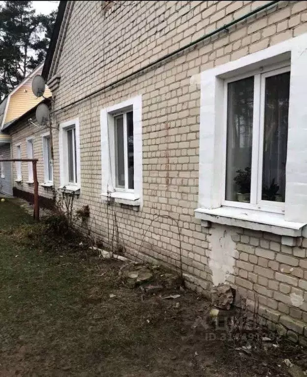 2-к кв. Брянская область, Жуковка Молодежная ул., 36 (46.4 м) - Фото 0