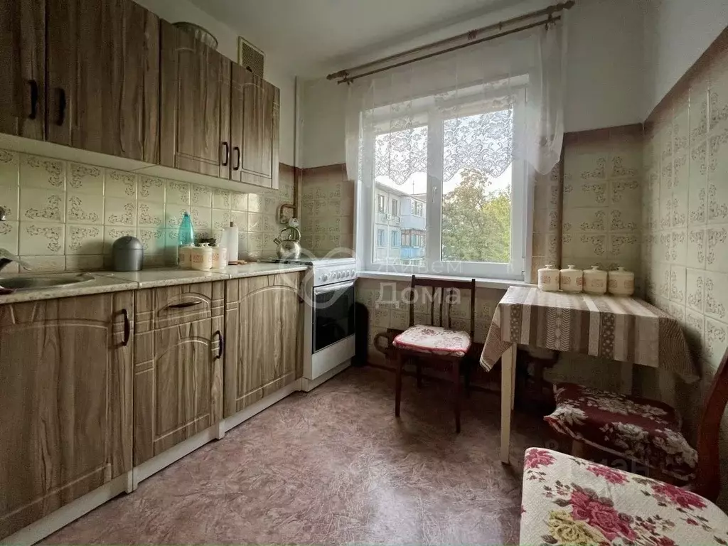 3-к кв. Волгоградская область, Волгоград Жилгородок мкр, ул. Савкина, ... - Фото 1