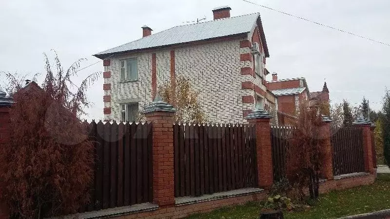 Коттедж 250 м на участке 11 сот. - Фото 0