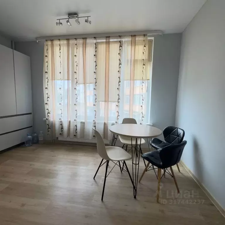 2-к кв. Севастополь просп. Юрия Гагарина, 52/1 (59.2 м) - Фото 1