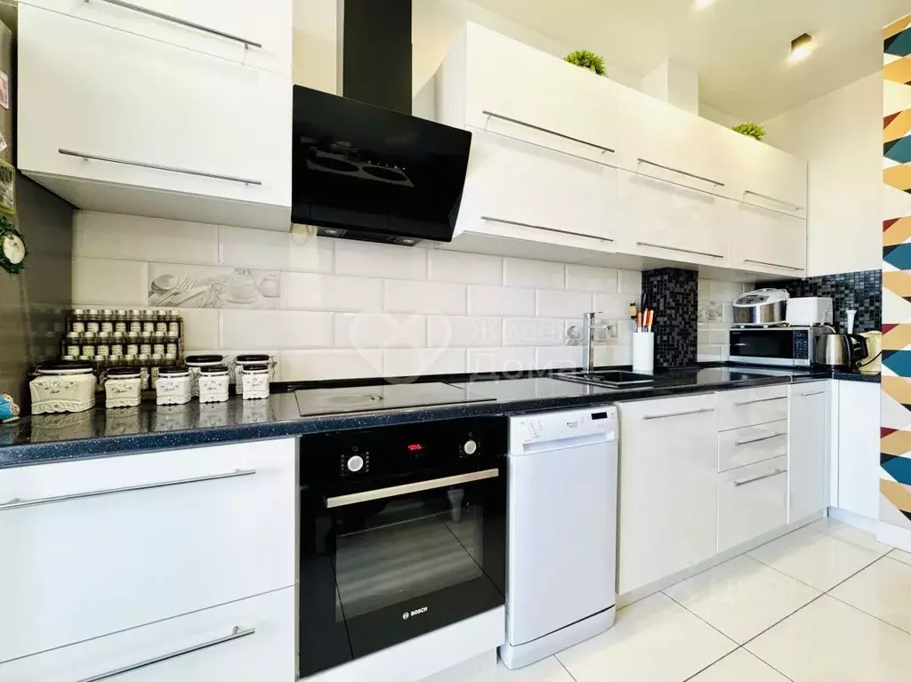 2-к кв. Волгоградская область, Волгоград ул. Маршала Воронова, 14 ... - Фото 2