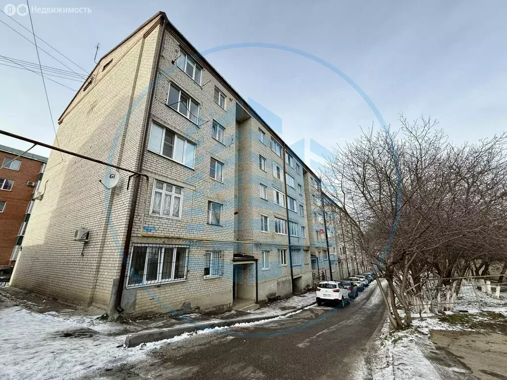 3-комнатная квартира: станица Ессентукская, улица Гагарина, 13 (72.7 ... - Фото 1