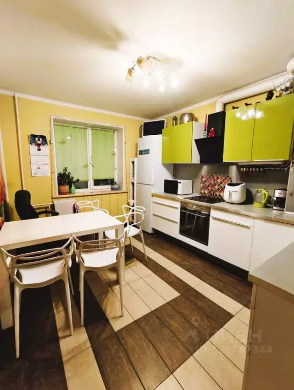 3-к кв. Башкортостан, Уфа ул. Набережная реки Уфы, 45/3 (79.9 м) - Фото 1