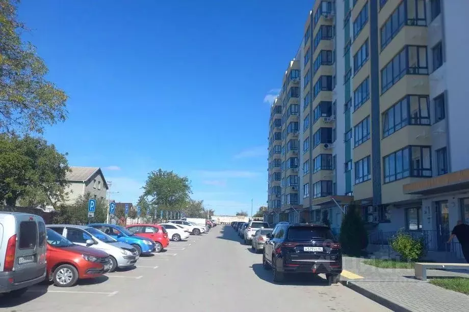 2-к кв. Крым, Симферополь ул. 51-й Армии, 124 (50.0 м) - Фото 2