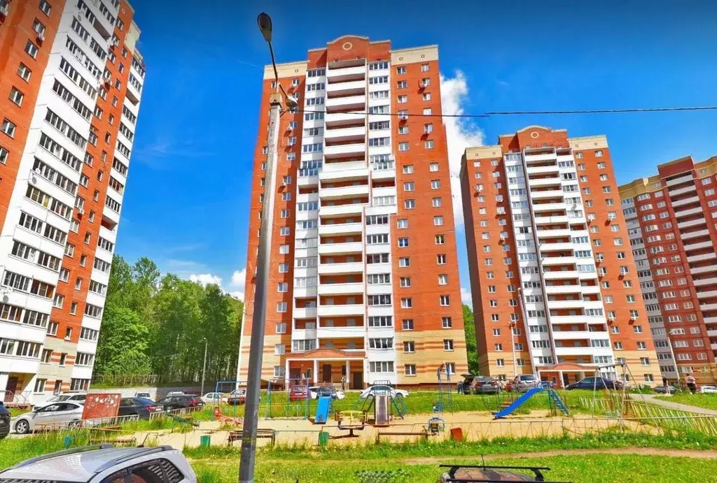 2-к кв. Московская область, Дмитров ул. 2-я Комсомольская, 16к4 (63.0 ... - Фото 1