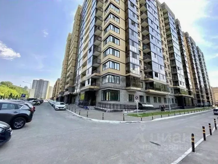 Офис в Татарстан, Казань ул. Рауиса Гареева, 102к1 (250 м) - Фото 1