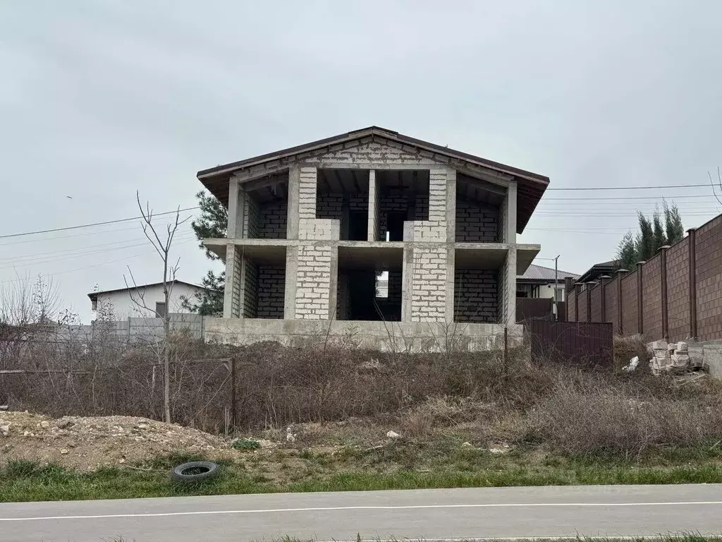 Дом в Севастополь ш. Монастырское, 70/6 (237 м) - Фото 1
