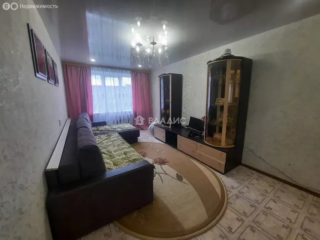 3-комнатная квартира: деревня Головачёво, улица Мира, 134 (70 м) - Фото 0