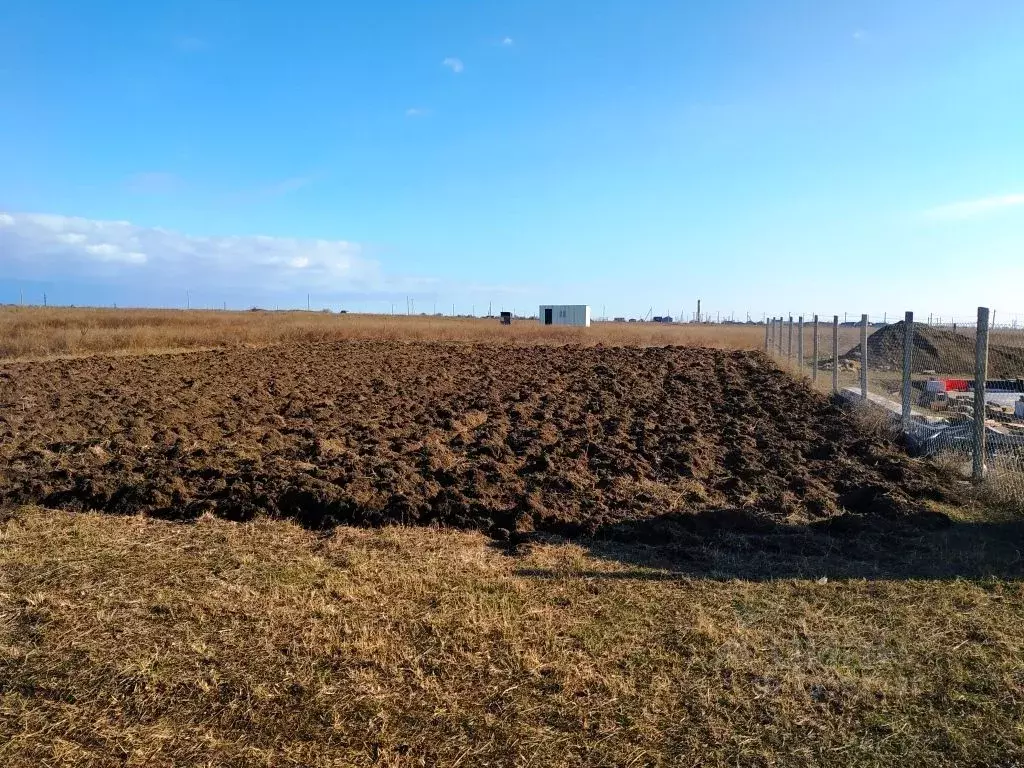 Участок в Крым, Керчь ул. Нижегородская (6.0 сот.) - Фото 0