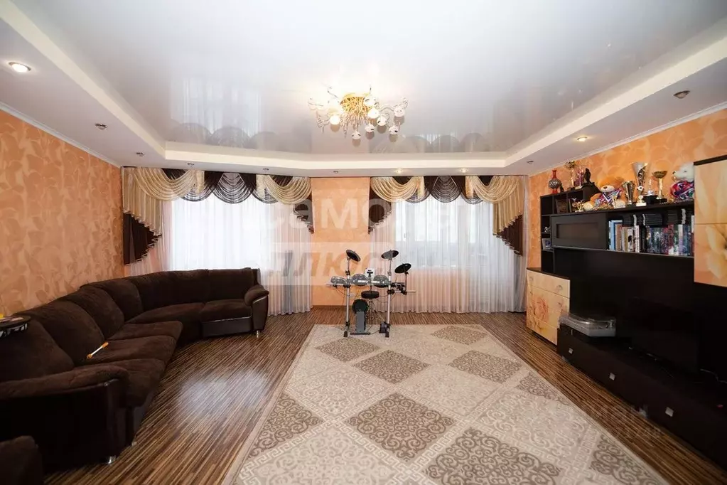 4-к кв. Брянская область, Брянск ул. Романа Брянского, 4 (115.0 м) - Фото 1