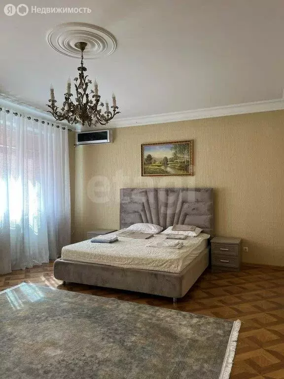 3-комнатная квартира: Махачкала, улица Генерала Омарова, 39 (105 м) - Фото 1