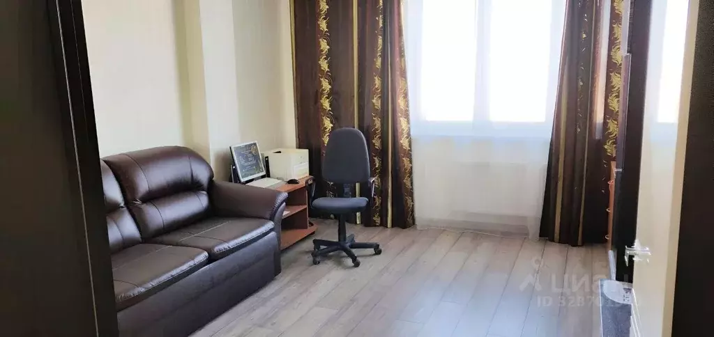 1-к кв. Свердловская область, Екатеринбург ул. Мельникова, 27 (45.0 м) - Фото 1