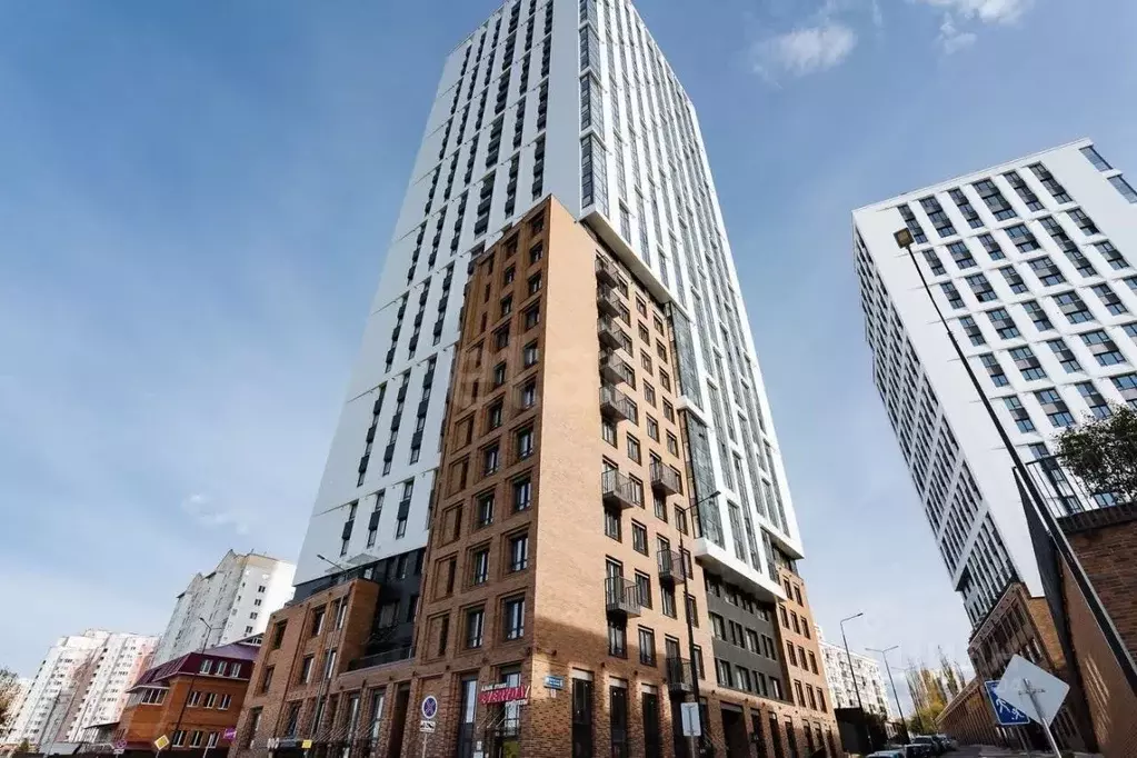 3-к кв. Башкортостан, Уфа ул. Бехтерева, 6 (83.0 м) - Фото 1