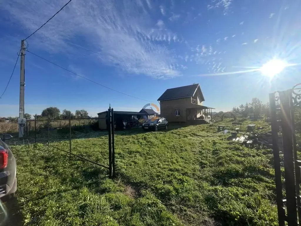 Дом в Новгородская область, Новгородский район, Трубичинское с/пос, д. ... - Фото 1