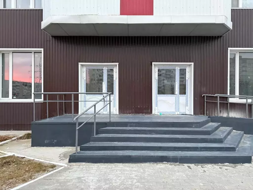 Помещение свободного назначения в Ханты-Мансийский АО, Сургут ул. ... - Фото 1