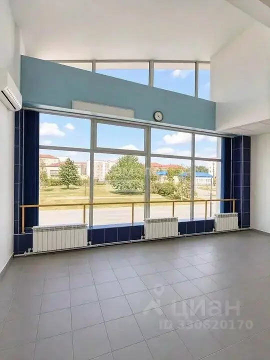 Офис в Ханты-Мансийский АО, Лангепас Комсомольская ул., 10 (27 м) - Фото 1