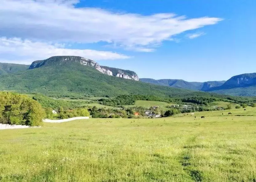 Плотинное бахчисарайский