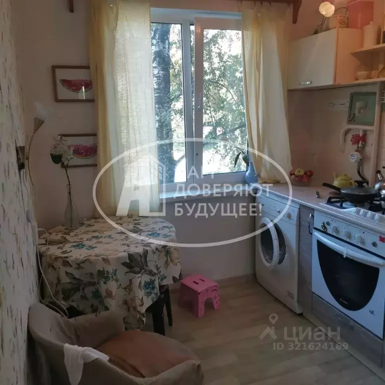 2-к кв. Пермский край, Пермь Братская ул., 22 (47.8 м) - Фото 1