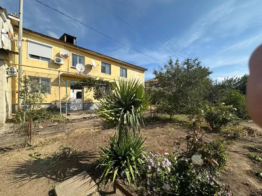 2-к кв. Крым, Раздольненский район, с. Славное ул. Хмельницкая, 4 ... - Фото 1