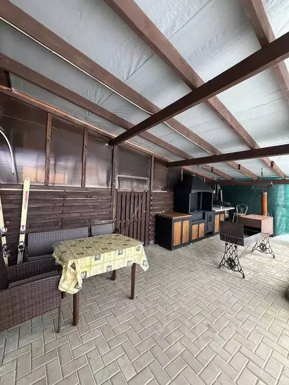 Дом в Саратовская область, Хвалынск пл. Соборная, 7 (150 м) - Фото 2